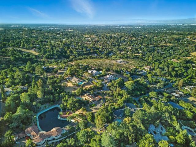25850 Vinedo Lane, Los Altos Hills CA: https://media.crmls.org/mediaz/472f384c-6cf0-45de-b9a3-47ce354c5de7.jpg