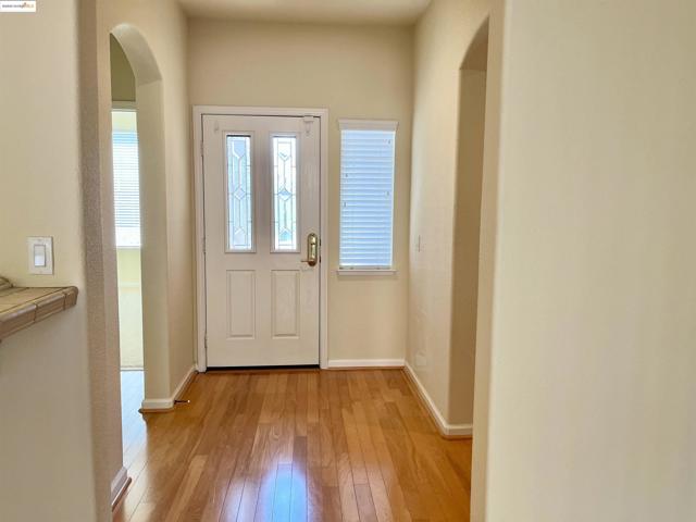 1381 BONUM WAY, Brentwood CA: https://media.crmls.org/mediaz/472f5614-71c7-4de4-b539-663e31d6e1aa.jpg