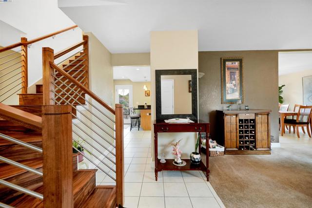 11868 Bloomington Way, Dublin CA: https://media.crmls.org/mediaz/47304c9c-9e78-45e7-988d-80b0c5d6bc26.jpg