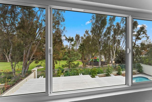 Detail Gallery Image 17 of 40 For 522 Lupine Way, Oceanside,  CA 92057 - 5 Beds | 3 Baths