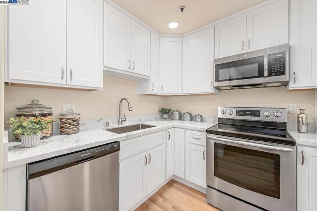 4667 Laurie Cmn, Livermore CA: https://media.crmls.org/mediaz/4731e0d4-a226-46d0-b197-8109eaa70e73.jpg