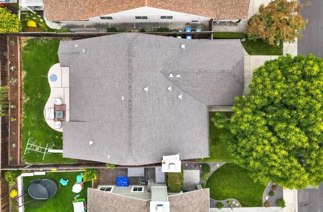 326 Fontaine Dr, Danville CA: https://media.crmls.org/mediaz/473208cb-bf54-4f8e-850d-17d2130f94ad.jpg