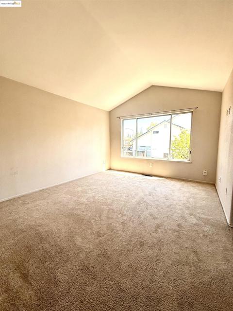 4907 Ridgeview Drive, Antioch CA: https://media.crmls.org/mediaz/4732d56d-b003-4f5a-af3b-1f9cc5bbcd1b.jpg