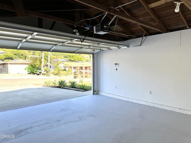 5063 Cypress Lane, Ventura CA: https://media.crmls.org/mediaz/4732e397-ee2e-46a2-912a-2dfabab452e8.jpg