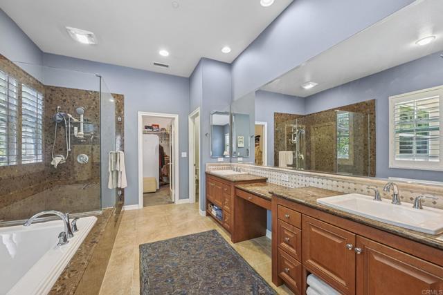 939 Bluejack Road, Encinitas CA: https://media.crmls.org/mediaz/47339089-b4f0-4637-aeeb-b67da794c80c.jpg