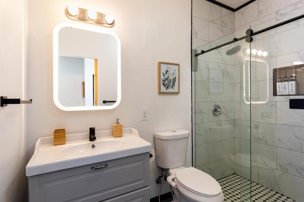 MLS #250043489SD image #31