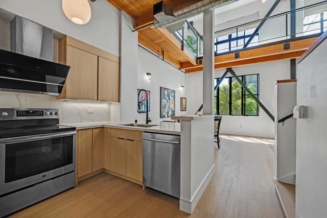 333 Santana Row, San Jose CA: https://media.crmls.org/mediaz/4733ecdb-fc78-4183-8247-fe721dac19a9.jpg
