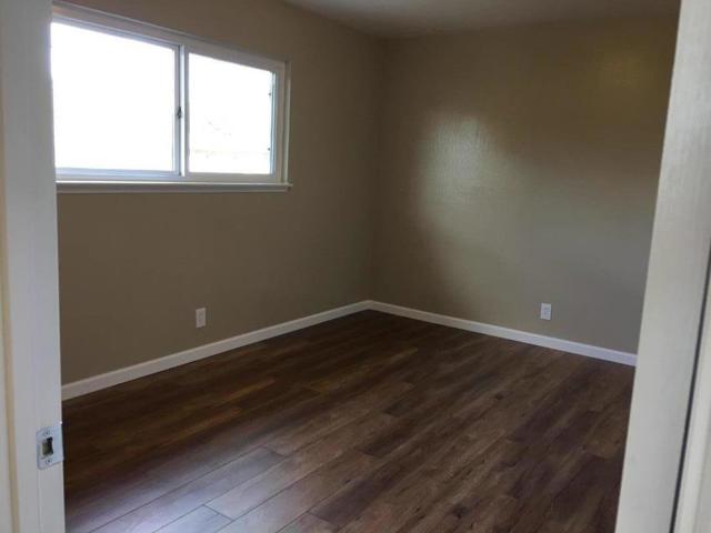 755 E Duane Avenue, Sunnyvale CA: https://media.crmls.org/mediaz/47340214-bcad-41b3-88d2-d642d98823a2.jpg