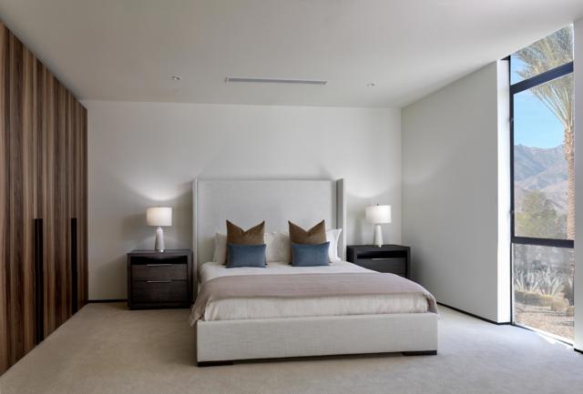 14 Via Linea, Rancho Mirage CA: https://media.crmls.org/mediaz/47346fcf-7fdf-47b2-88e4-d9f419f50119.jpg