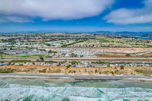7508 Ponto Road, Carlsbad CA: https://media.crmls.org/mediaz/47350623-1b24-4031-8060-9e2c47ee3f0b.jpg