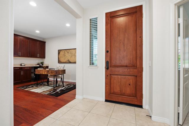 2258 Aventurine Place, Carlsbad CA: https://media.crmls.org/mediaz/47356b82-f100-4b6c-be9e-f86935279532.jpg