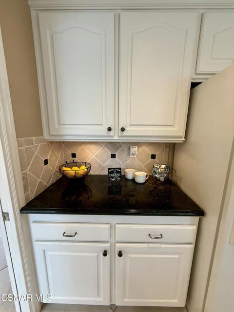 806 San Simeon Drive, Newbury Park CA: https://media.crmls.org/mediaz/4735c72c-8c03-4535-af35-01c3d9fb239b.jpg