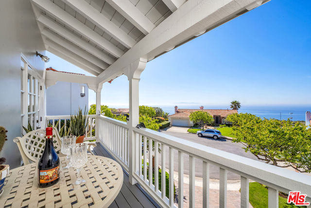 30963 Via La Cresta, Rancho Palos Verdes, California 90275, 4 Bedrooms Bedrooms, ,4 BathroomsBathrooms,Residential,Sold,Via La Cresta,25505459