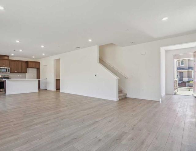 8094 Waterfall Lane, Vallejo CA: https://media.crmls.org/mediaz/47360e92-175d-49f0-b9a3-a2b5263583c4.jpg