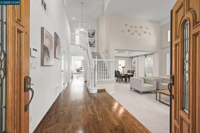125 Coriander Ct, San Ramon CA: https://media.crmls.org/mediaz/47363825-6eed-422c-bb38-c5c1dd71a1c1.jpg