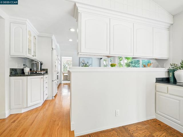 1804 Piedras Circle, Alamo CA: https://media.crmls.org/mediaz/473724e7-fa10-4661-9fdc-77cdcf944d49.jpg
