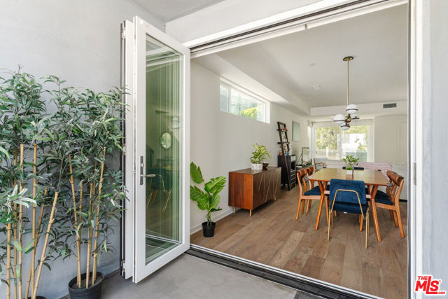 1931 Griffith Park Boulevard, Los Angeles CA: https://media.crmls.org/mediaz/47378c24-4022-4704-9676-c723527c4fe2.jpg