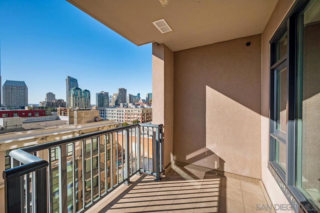 MLS #250027318SD img 5