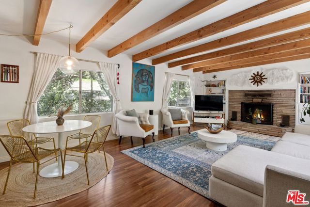 1256 N Topanga Canyon Boulevard, Topanga CA: https://media.crmls.org/mediaz/4737e524-f12a-4635-99c0-d02f5fc504df.jpg