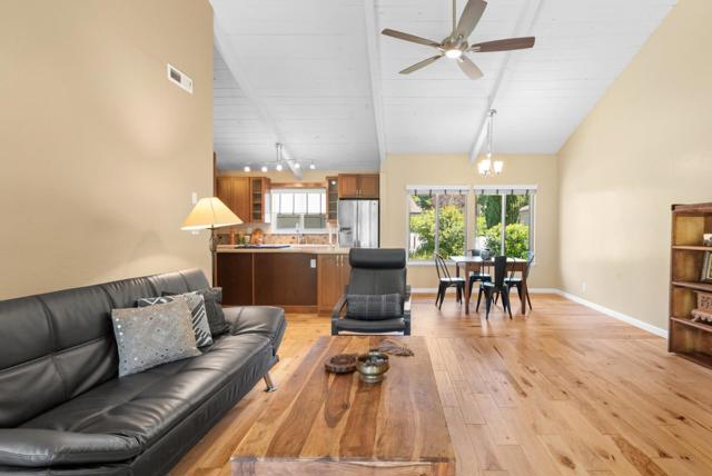 238 E Hilton Drive, Boulder Creek CA: https://media.crmls.org/mediaz/473860e9-369f-4211-93a2-414ad448f968.jpg