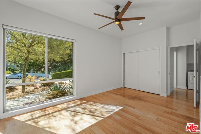 4207 Michelangelo Avenue, Woodland Hills CA: https://media.crmls.org/mediaz/47386891-7ddd-4bdd-90a7-6851d959676b.jpg