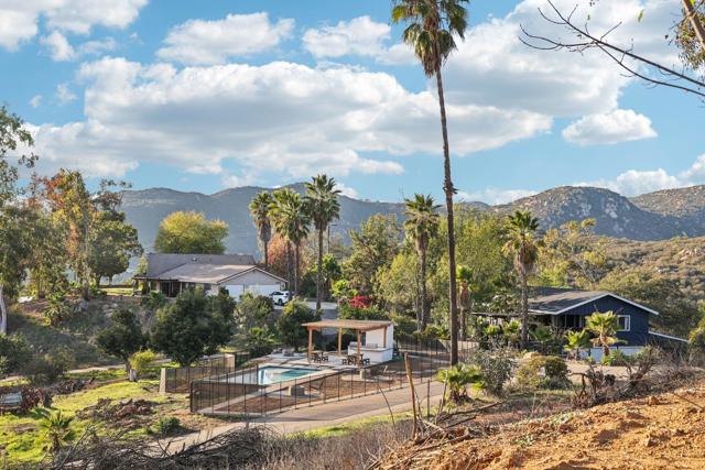 26086 Bear Valley Heights Road, Escondido CA: https://media.crmls.org/mediaz/47386e56-d07b-4042-b4ed-9f5cb2fd2a2c.jpg
