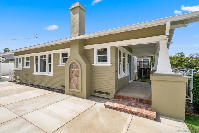 4646 48 Cherokee Avenue, San Diego CA: https://media.crmls.org/mediaz/473b054a-9284-41ae-b9d6-acaa8f47c19c.jpg