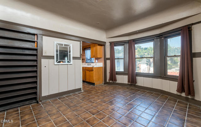 2132 branden Street, Los Angeles CA: https://media.crmls.org/mediaz/473b07fb-2d1f-4d83-a090-b91377133449.jpg