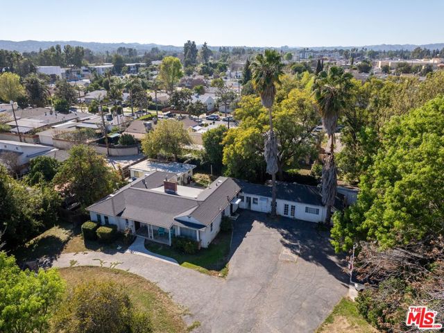 6655 Lindley Avenue, Reseda CA: https://media.crmls.org/mediaz/473bbc35-ca17-4b20-8b41-edf72b919e56.jpg
