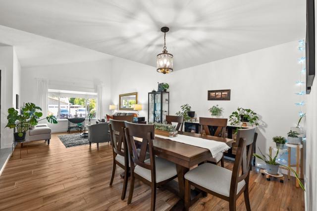 1 Malibu Court, Clayton CA: https://media.crmls.org/mediaz/473beed6-22c1-407c-9ac5-d8c02526e7ce.jpg