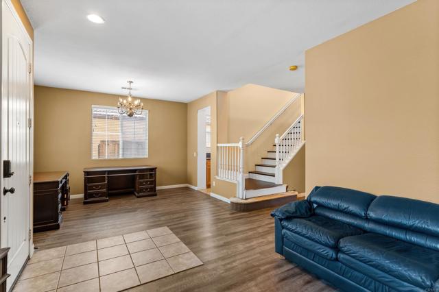 1049 Boulder, Oceanside CA: https://media.crmls.org/mediaz/473e378d-3008-4f0b-8504-c37bc168ca8a.jpg
