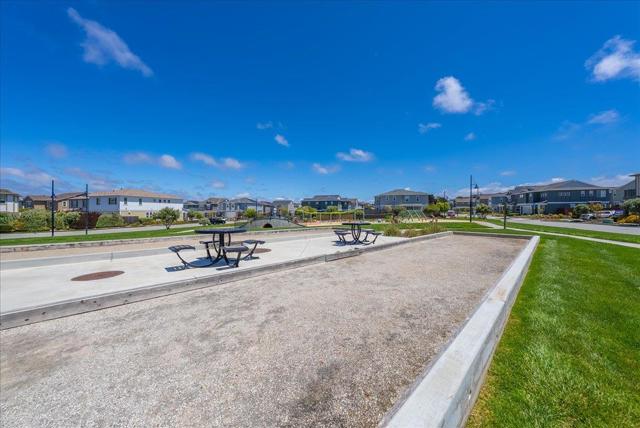 2727 Sea Glass Avenue, Marina CA: https://media.crmls.org/mediaz/473ef9b1-c9b1-4c8a-9e38-e1acfbf47554.jpg