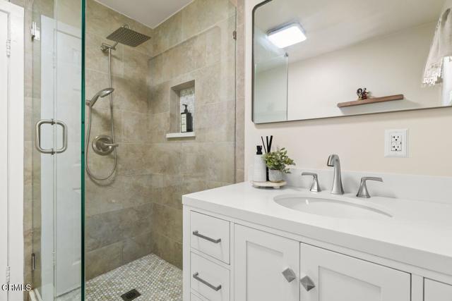 326 Larmier Ave, Oak View, CA 93022 photo 10