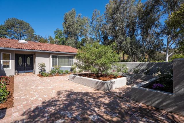 Detail Gallery Image 10 of 54 For 1668 Avenida Cherylita, El Cajon,  CA 92020 - 4 Beds | 2/1 Baths