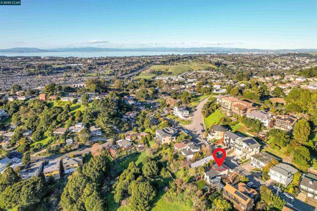 Image 54 of 59 For 5929 Harbor View Ave