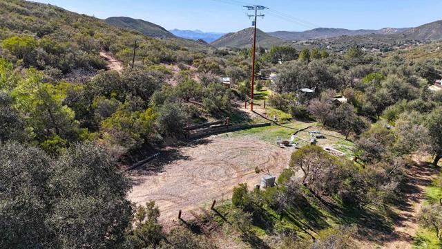 10172 Boulder Creek Road, Descanso CA: https://media.crmls.org/mediaz/47417555-8842-49d0-88d5-57fe1faab4c1.jpg