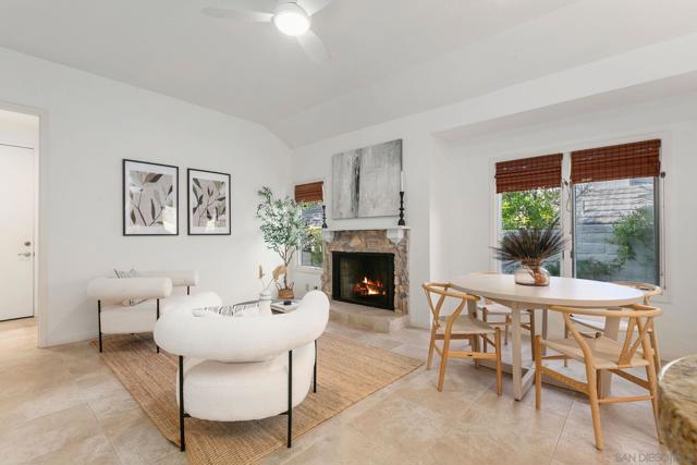 14231 Fox Run Row, San Diego CA: https://media.crmls.org/mediaz/47418f1f-859f-49c1-a660-ee9bae6e7ff9.jpg