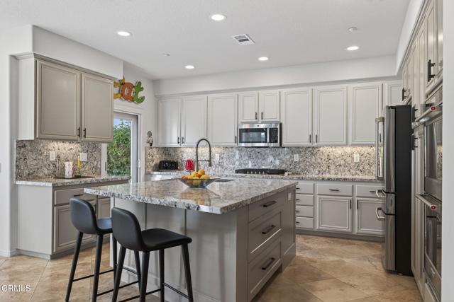 Detail Gallery Image 20 of 64 For 4320 Waterside Ln, Oxnard,  CA 93035 - 3 Beds | 2/1 Baths