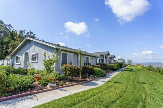 4382 Dowitcher Way, Oceanside CA: https://media.crmls.org/mediaz/4742fdcc-e860-41f8-b1ed-7dd674bc9841.jpg