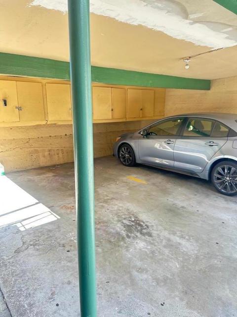 1950 Ivy Street, San Mateo CA: https://media.crmls.org/mediaz/47436115-6591-47ff-b995-cb4ca5d4512e.jpg