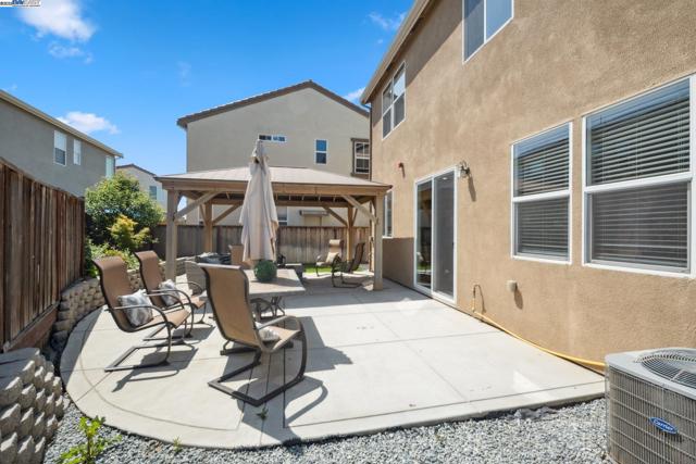 1109 Marsala Cir, Salinas CA: https://media.crmls.org/mediaz/4743e74c-2d00-4df7-84c0-bdc3777af277.jpg