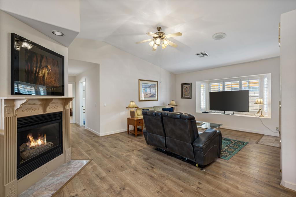 MLS #219138059DA image #2