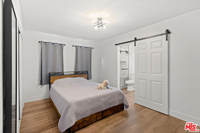 6727 7th Avenue, Los Angeles CA: https://media.crmls.org/mediaz/4744a253-4d34-444e-a64b-d4356a0f7e0a.jpg