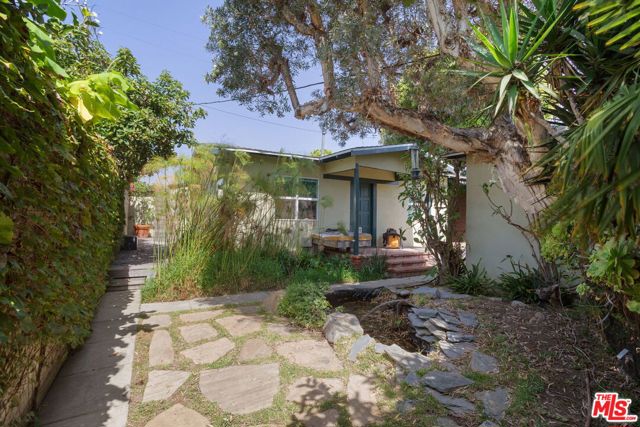767 Sunset Avenue photo 27