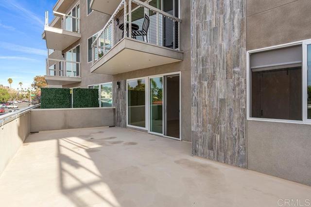 723 Grand, Carlsbad CA: https://media.crmls.org/mediaz/474587cc-8752-48e9-a695-24cb33950210.jpg