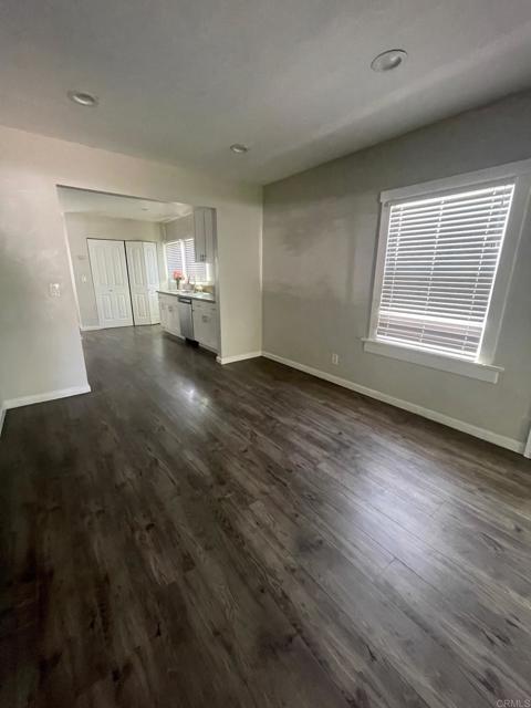 Detail Gallery Image 3 of 10 For 4117 Jamul Ave, San Diego,  CA 92113 - 3 Beds | 2 Baths