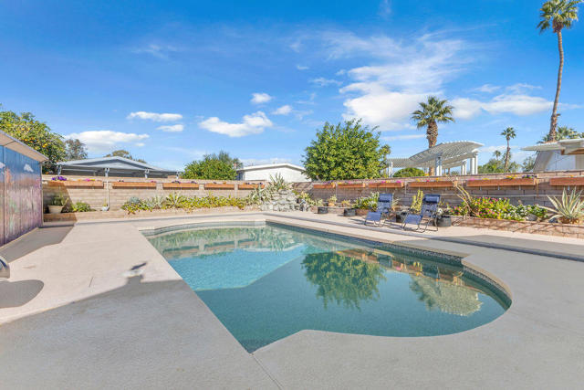 74554 Stage Line Drive, Thousand Palms CA: https://media.crmls.org/mediaz/4748ade4-e0d9-4370-8e42-4fda3d63c374.jpg