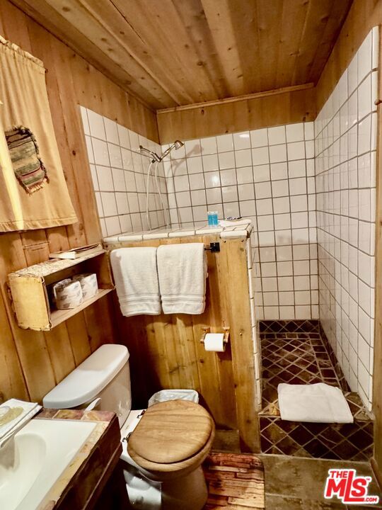 539 Lakewood Lane, Big Bear CA: https://media.crmls.org/mediaz/4749aa2d-393b-431d-8891-2a9551e64af2.jpg