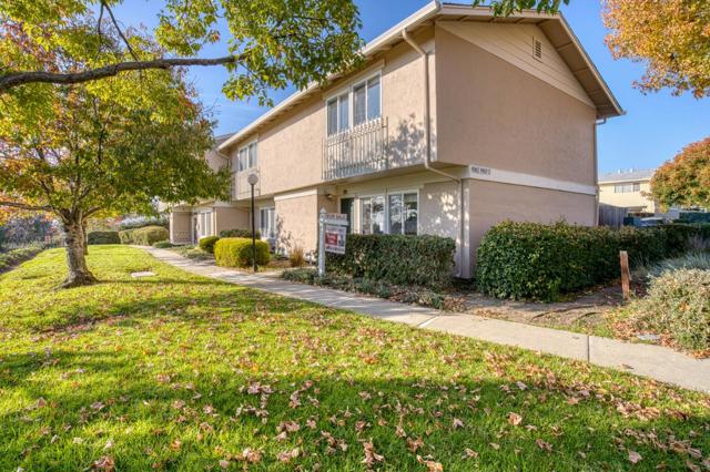 3488 Prince Philip Court, San Jose CA: https://media.crmls.org/mediaz/474add2f-48cd-462e-90a4-2a06f14f5022.jpg
