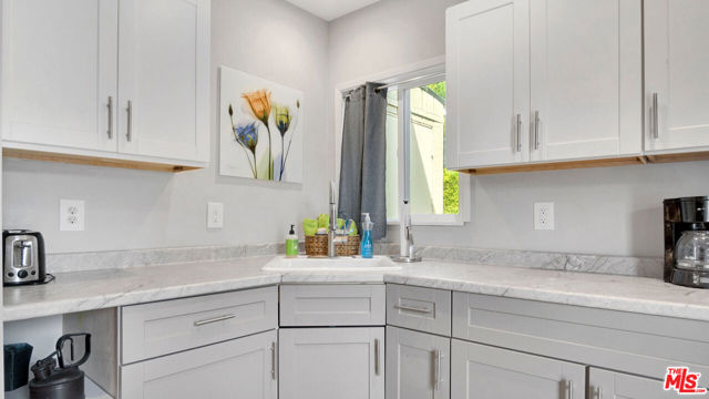 3 Bed Home for Sale in Burbank, California